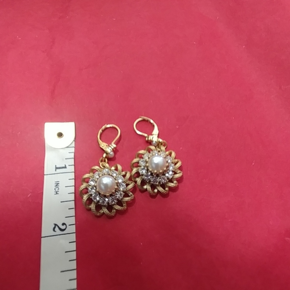 "Gold, pearl and diamond" earrings
